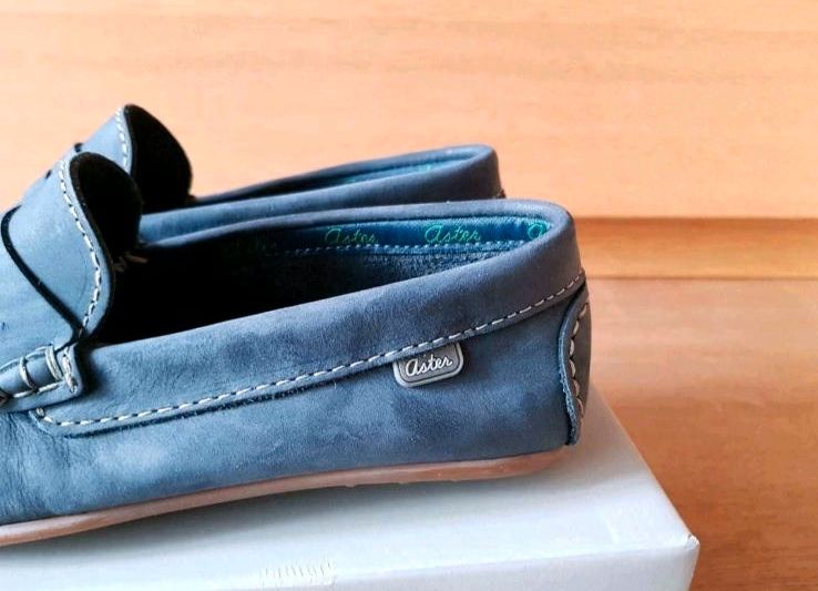 NEU Aster Slipper Mokassins Halbschuhe Echtleder blau Größe 36 in Köln