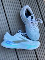 Brooks Adrenaline GTS 24 Laufschuhe Baden-Württemberg - Neudenau  Vorschau