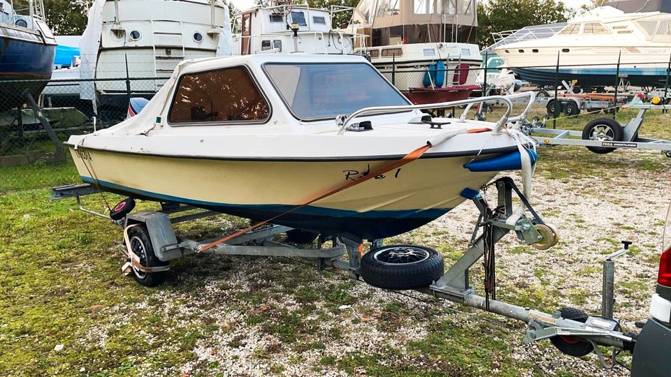 Zuverlässiges Motorboot (auch für Einsteiger) in Bergisch Gladbach