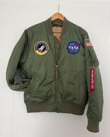 Alpha Industries Bomber Jacke Bayern - Tacherting Vorschau