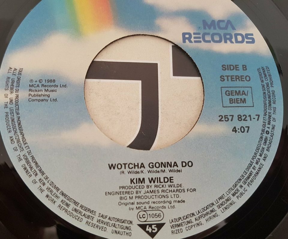 Kim Wilde Kim Wilde Vinyl + Never trust a stranger Single `45 in Hamburg