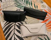 Verschiedene Brille Etui schwarz weiß Valentino München - Moosach Vorschau