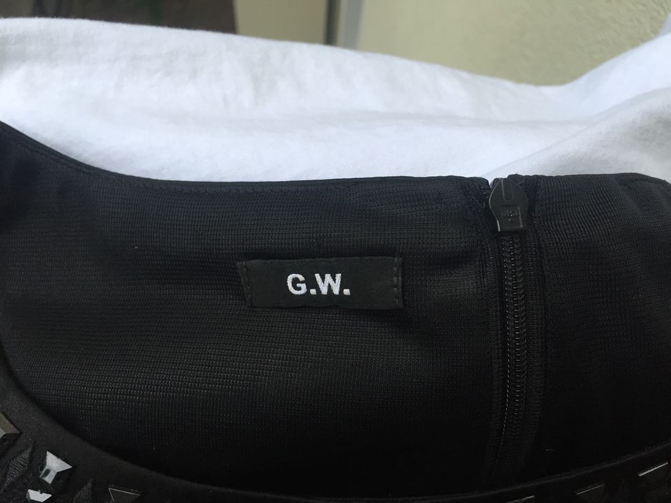 Kleines Schwarzes: Gerry Weber  NEU Satin 42 Perlenausschnitt in Berlin