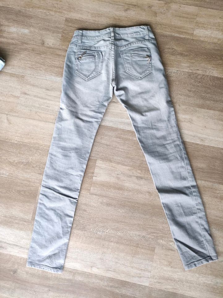 Jeans, hellgrau, Größe M in Berlin