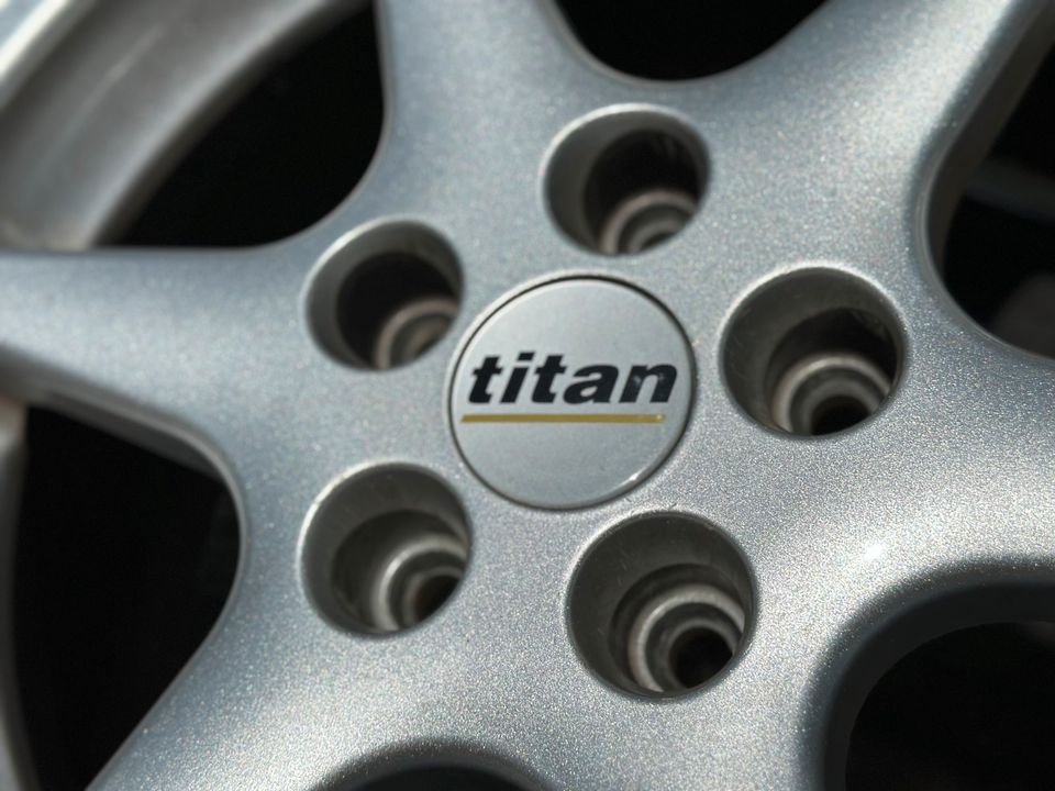 Titan Alufelgen für Reifengröße: 205/60R15 91V in Untermarchtal