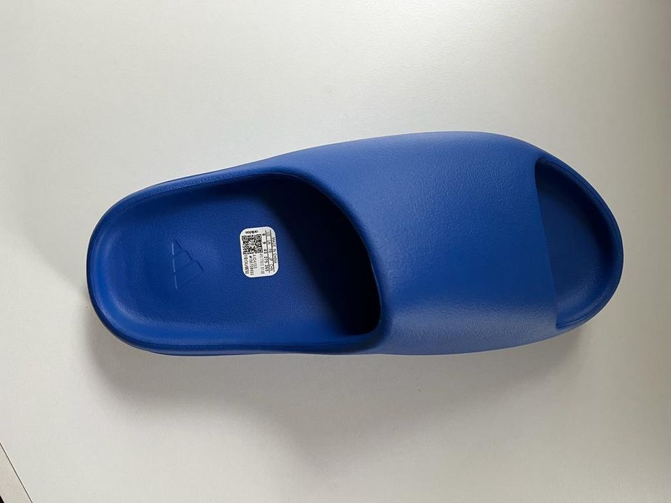 Yezzy slide azure ( Größe 43 , 44 1/2 ) in Vlotho