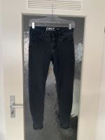 Dunkelgraue Jeans von Only in Größe M Düsseldorf - Eller Vorschau