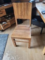 4 Holzstühle massiv. NP Stck 80 Euro Nordrhein-Westfalen - Castrop-Rauxel Vorschau