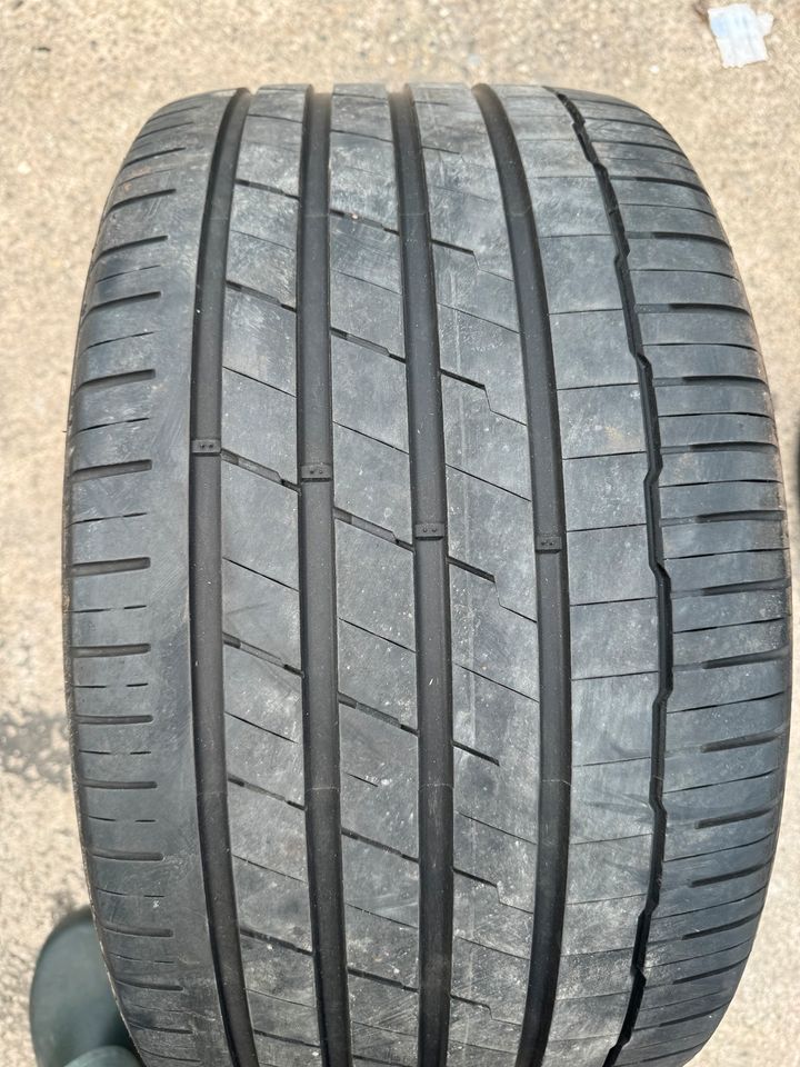 1 Sommerreifen Hankook 315/30ZR22  107Y in Wiesbaden