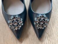 GUESS Pumps High Heels NEU Gr. 40 Dunkelsilber Schmucksteine München - Thalk.Obersendl.-Forsten-Fürstenr.-Solln Vorschau