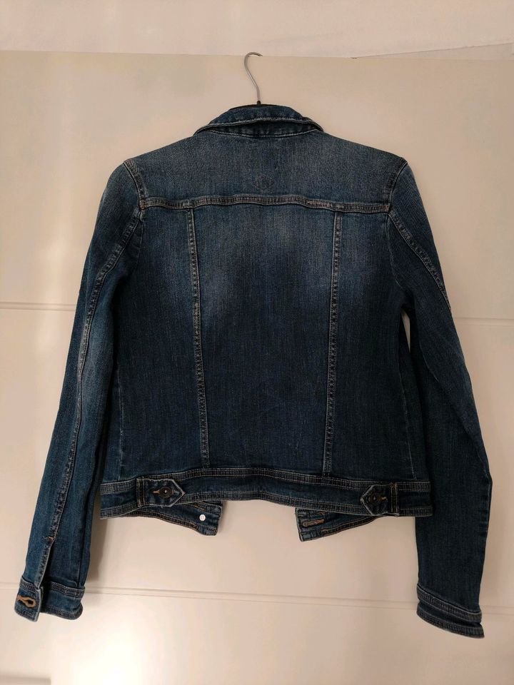 Damen Jeansjacke in Friedrichshafen