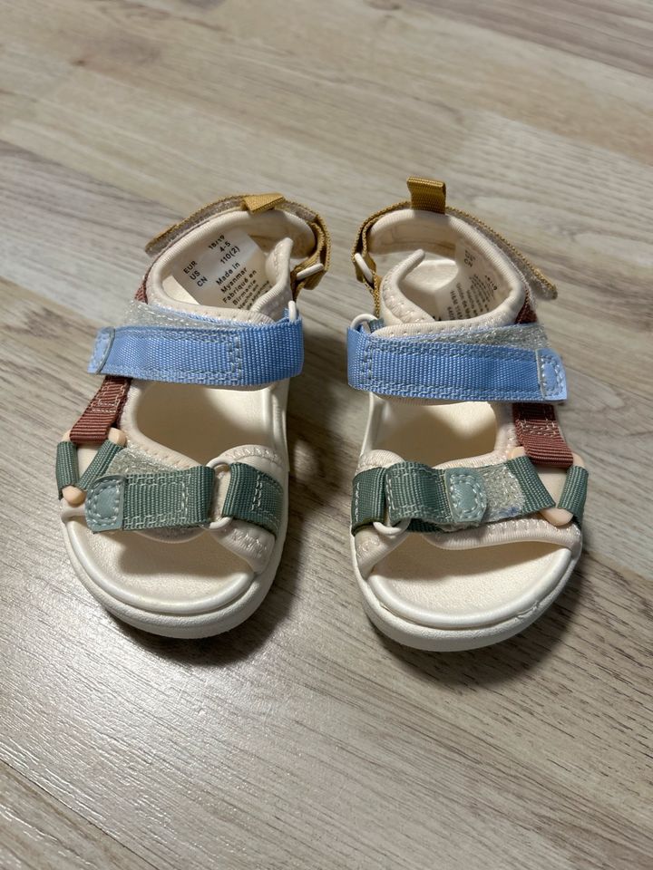 H&M Baby Schuhe in Schneverdingen