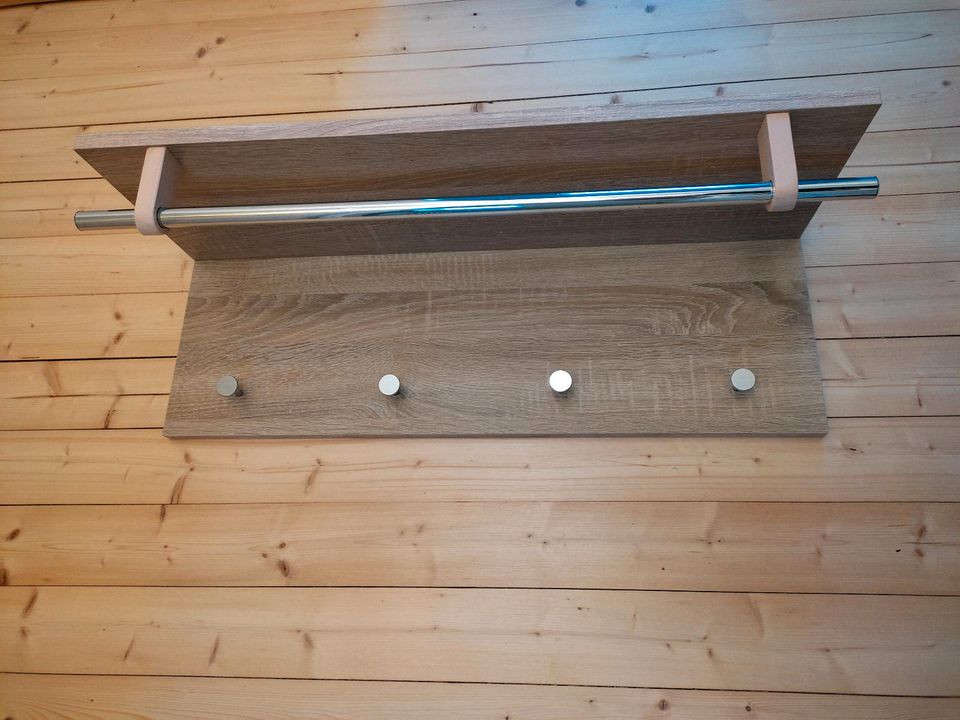 Wandgarderobe mit Hutablage in Horb am Neckar