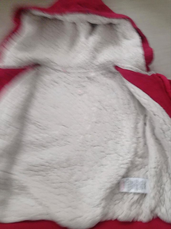 Jacke für Kinder - gefüttert - rot mit Waldtiere - Next - Größe 8 in Wolpertswende