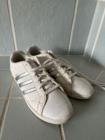 ADIDAS Schuhe Größe 39 1/2 Baden-Württemberg - Lahr (Schwarzwald) Vorschau