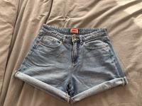 Denim Shorts kurze Hose Jeans Sommer Baden-Württemberg - Balingen Vorschau