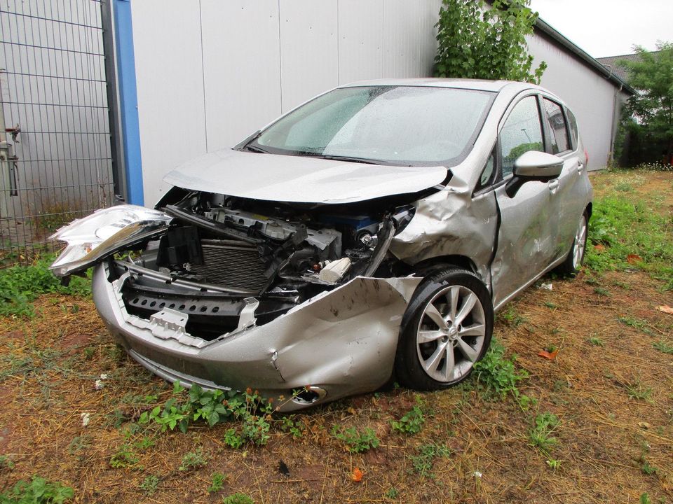 Nissan Note Tekna in Beckingen