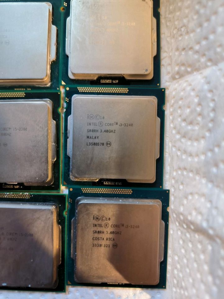 17 alte CPU´s (Xeon, i5, i3, Celeron) in Lübeck