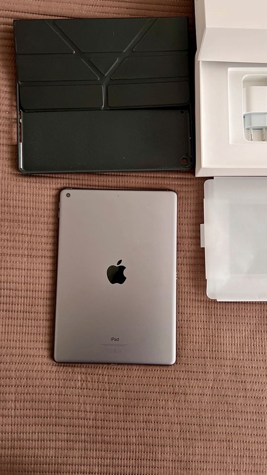 iPad 9th Generation 64GB mit Hülle gratis in Lippstadt