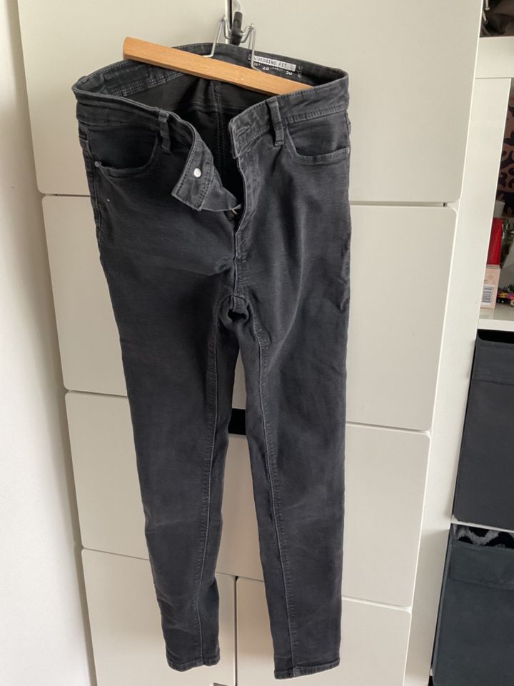 Jeggins Esprit Gr.36/38 schwarz Damen Jeans in Fröndenberg (Ruhr)