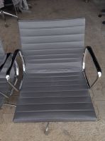 Vitra EA 108 Eames Alu Chair Stühle Leder Grau Drehbar Nordrhein-Westfalen - Viersen Vorschau