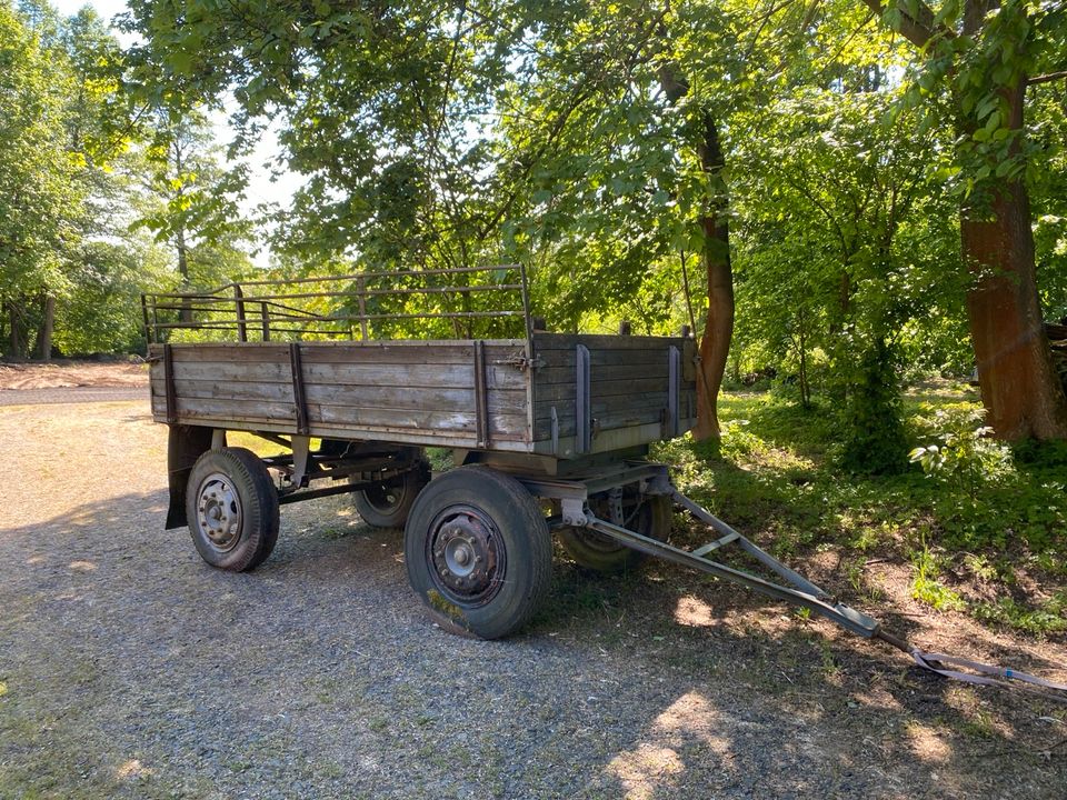 Traktor-Anhänger in Sangerhausen