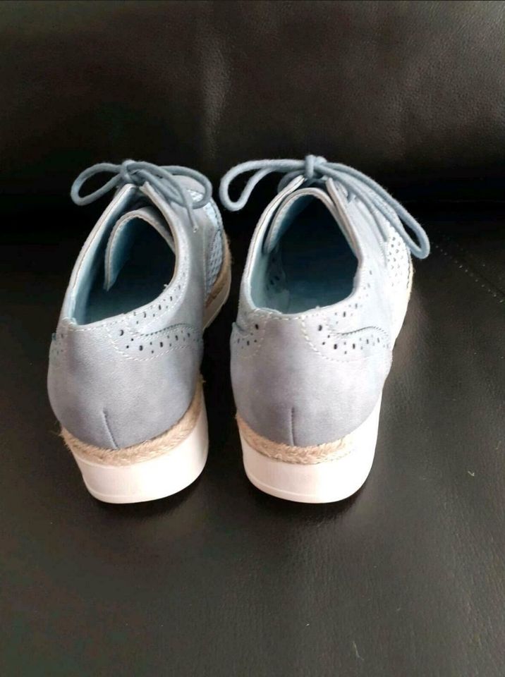 Schöne Schuhe ❤️ blau weiße Sohle Gr.38 neu Schnürschuhe  Neu in Lippstadt