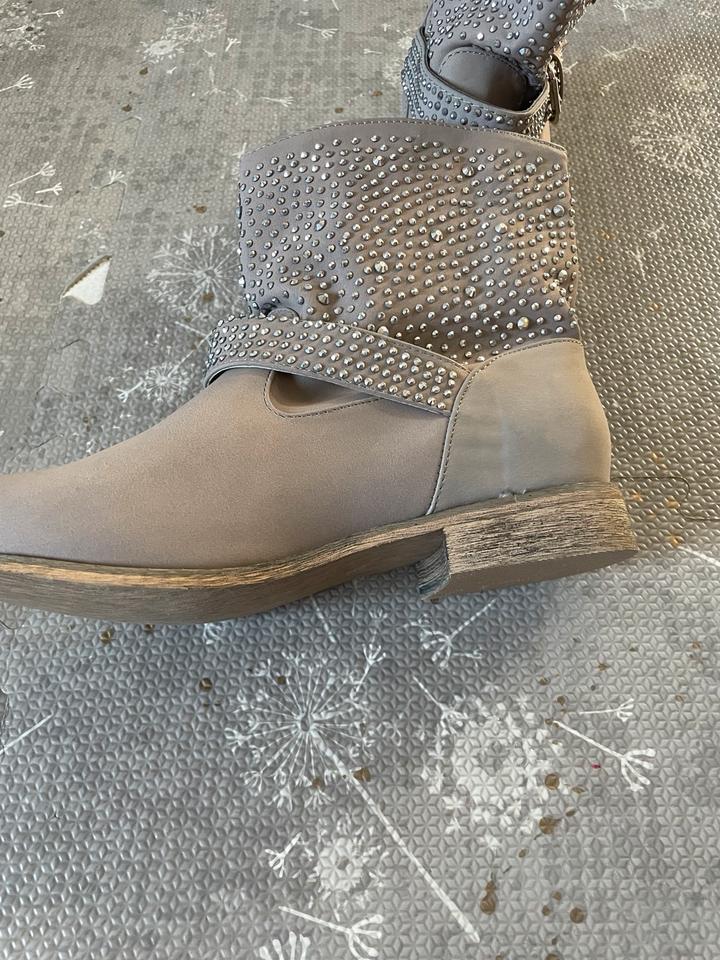 Damen Boots Stiefeletten mit Strasssteinen Gr. 36 grau neu in Wemding