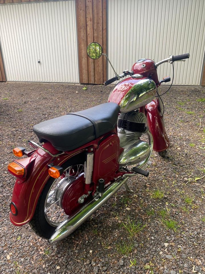 Oldtimer - Motorrad „Jawa 354/06“, restauriert, von 1963 in Beidendorf