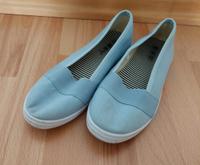 Sportliche Ballerinas Slipper Schuhe hellblau Größe 39 Sachsen - Plauen Vorschau