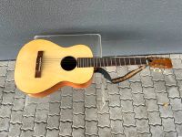 Gitarre klassisch Gesamtlänge 93 cm Kr. München - Aschheim Vorschau