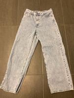 Levis high waisted straight 28/29 Niedersachsen - Deutsch Evern Vorschau