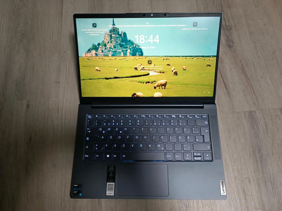 Lenovo Yoga Slim 7 14ITL05 Laptop gepflegt in Coburg