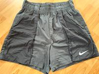 wie Neu Nike Shorts Sporthose kurze Hose S 36 Sachsen - Naunhof Vorschau