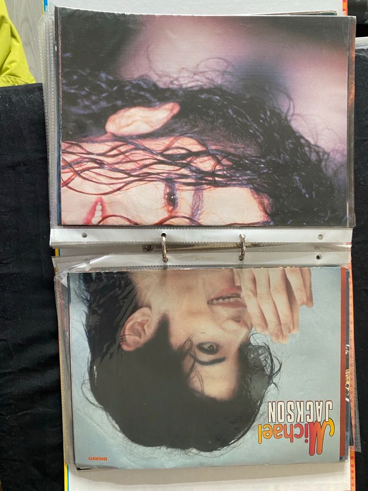 Sammlung Michael Jackson Artikel&unversehrte Poster 1990er in Nottuln