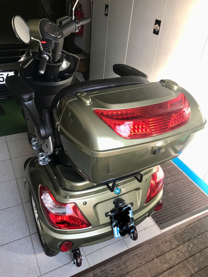 Bendi Premium / Fahrzeug für ältere Personen in Appenheim