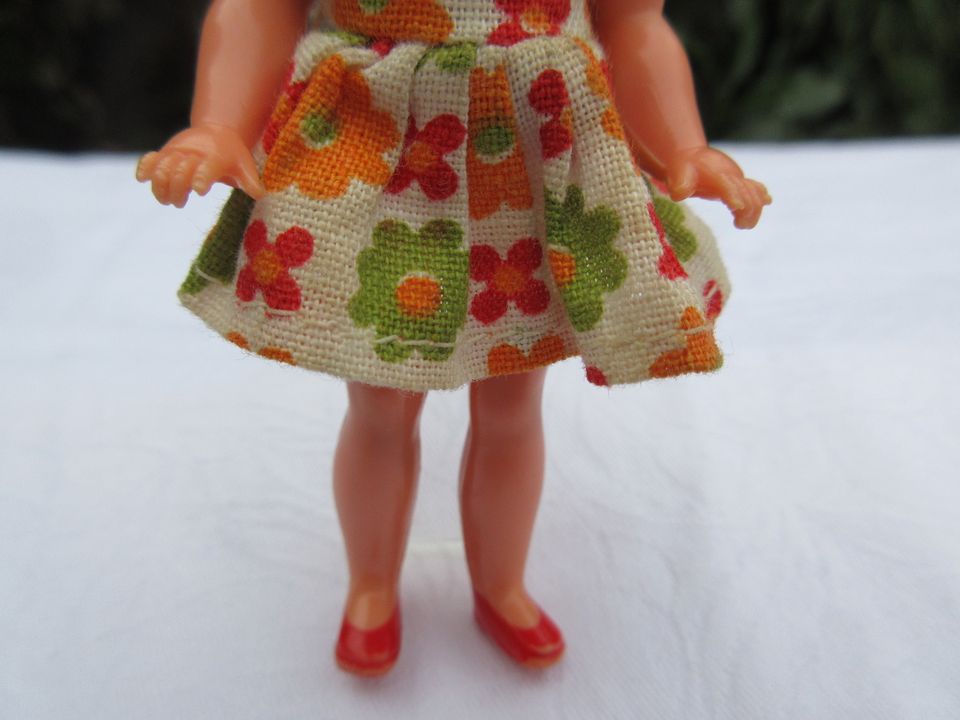 Puppenstubenpuppe im Original-Kleid aus den 50er Jahren: TOP in Dortmund