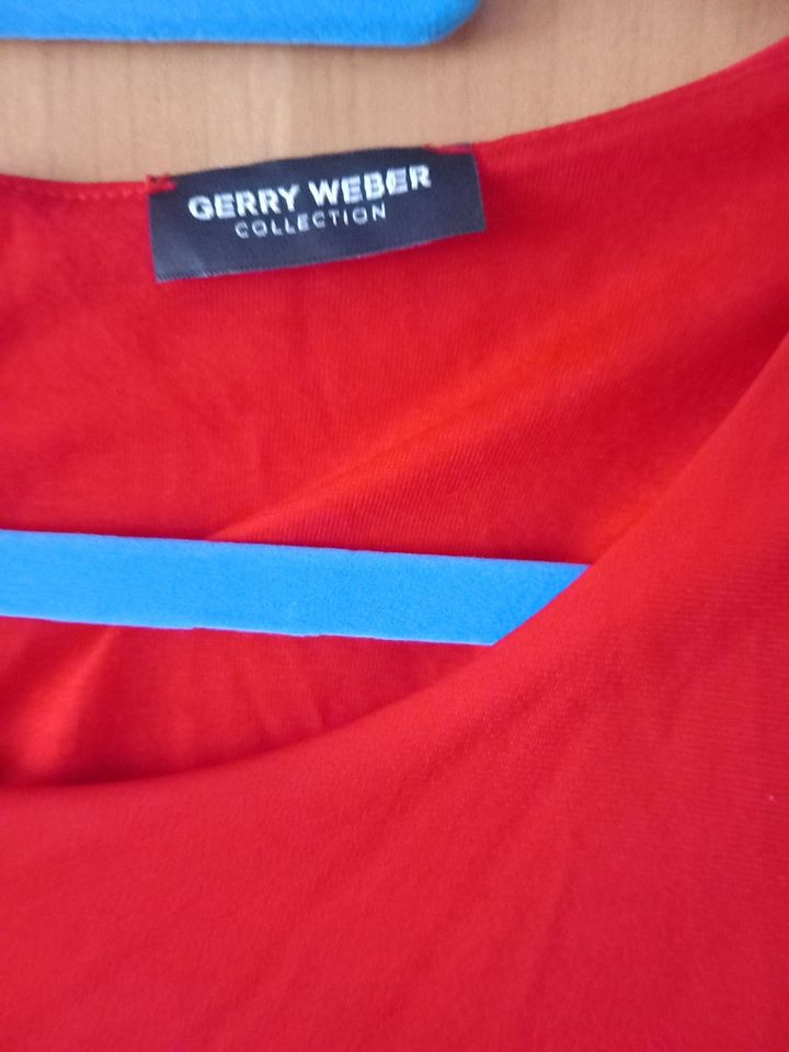 GERRY WEBER COLLECTIO Abendkleid Größe: 44, rot NEUWERTIG in Offenbach