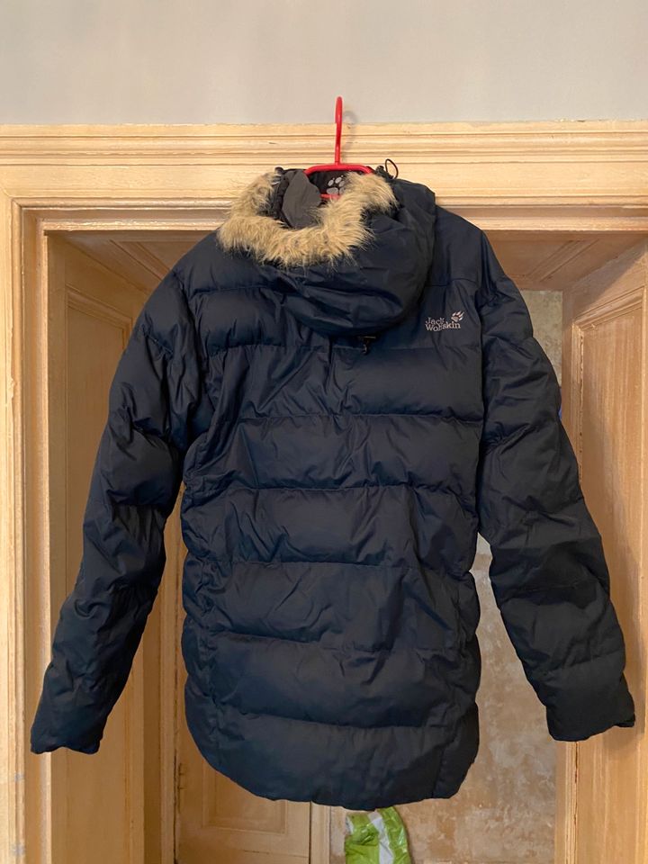 Original Jack Wolfskin Winterjacke in Berlin