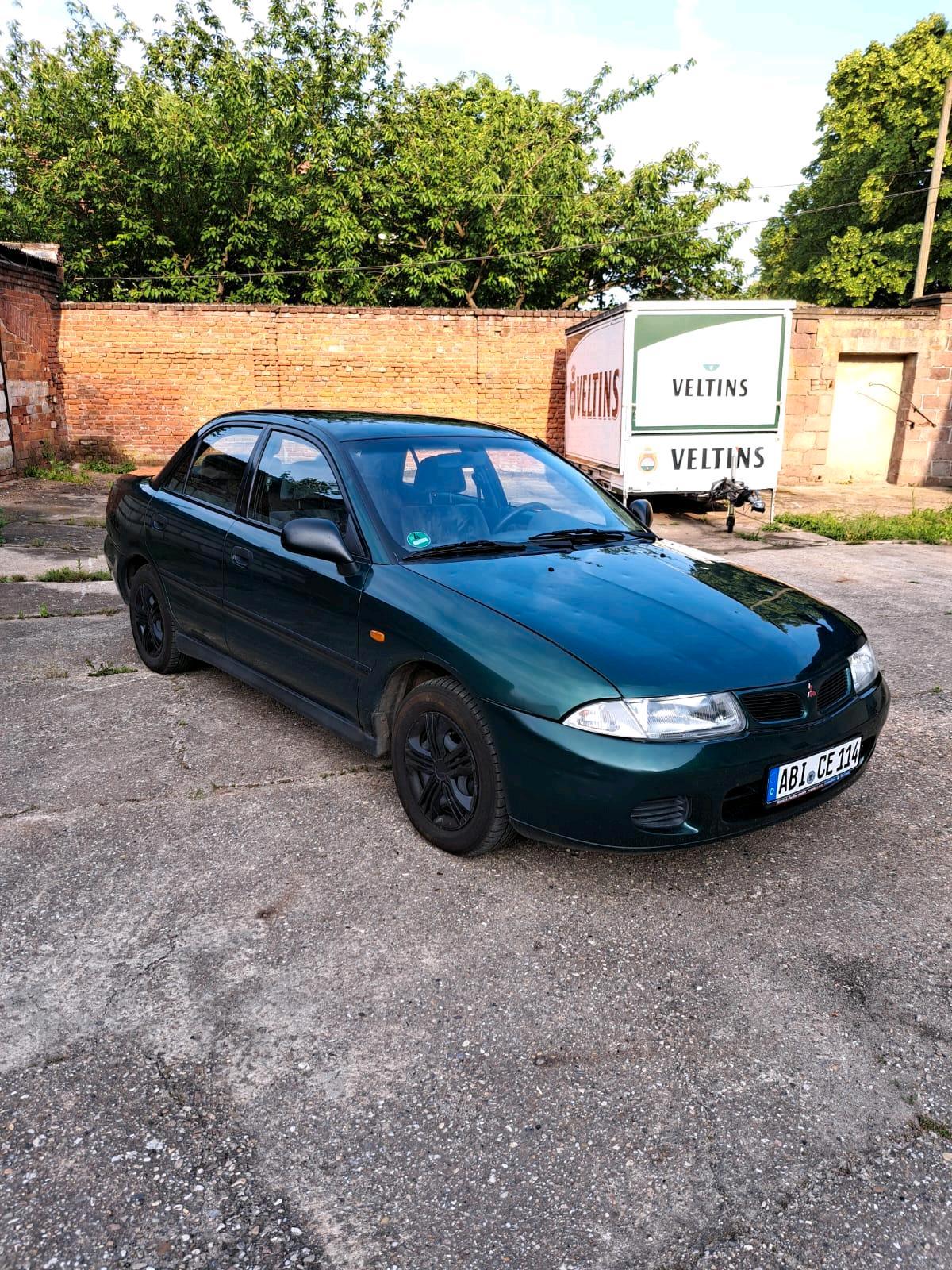 Abbildung des Autos Mitsubishi Carisma