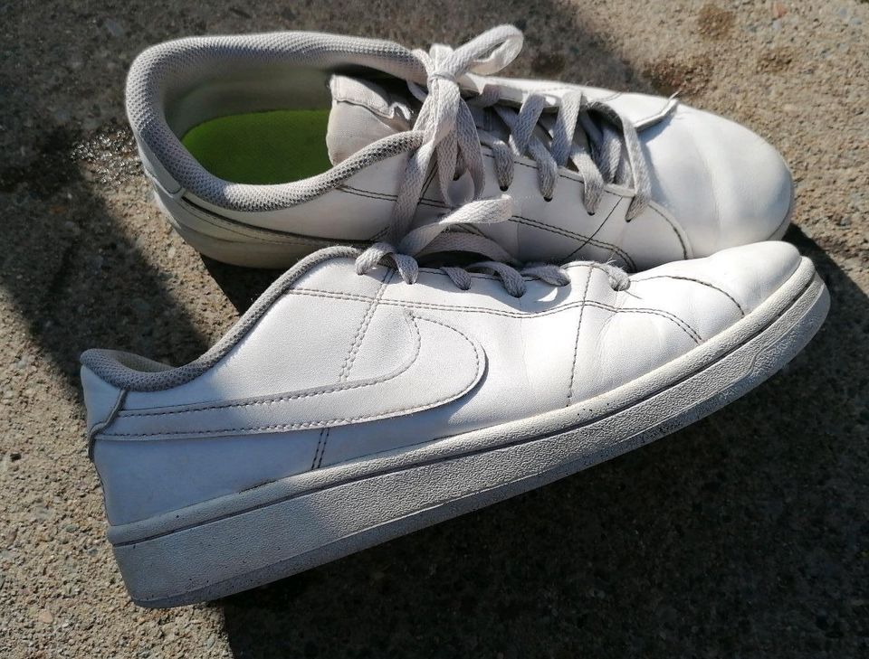 Nike Sneaker, Turnschuhe, Schuhe, Gr. 44 in Frankenblick