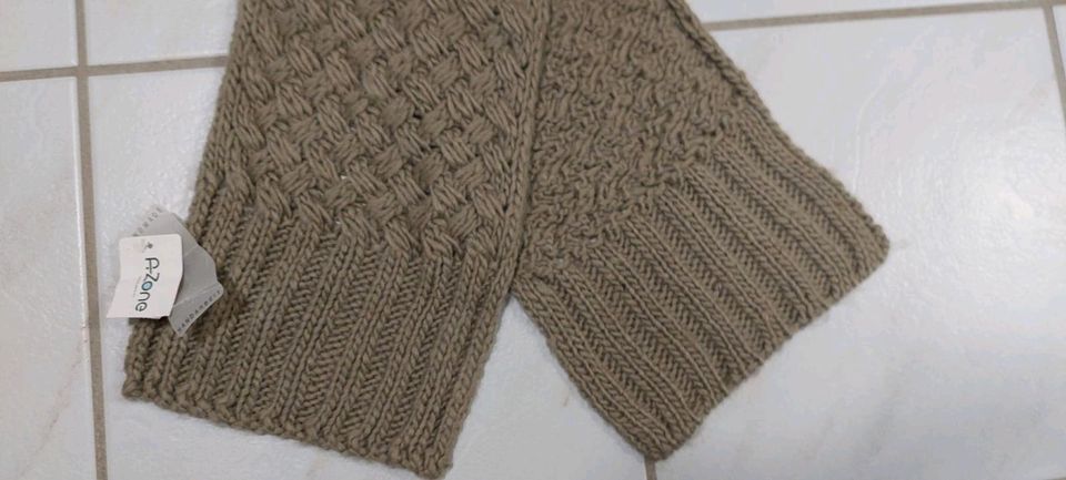 Neuer Strickschal Handarbeit Damen Herren unisex taupe NP29,99 in Hofkirchen