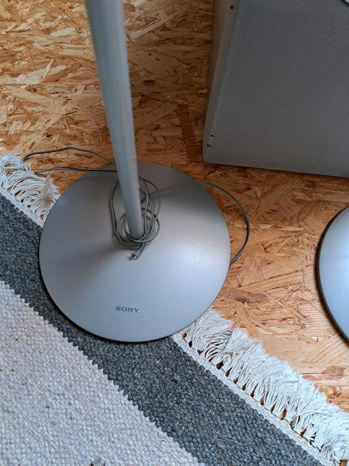 SONY Subwoofer mit Standlautsprecher,2Stck. in Hettstedt