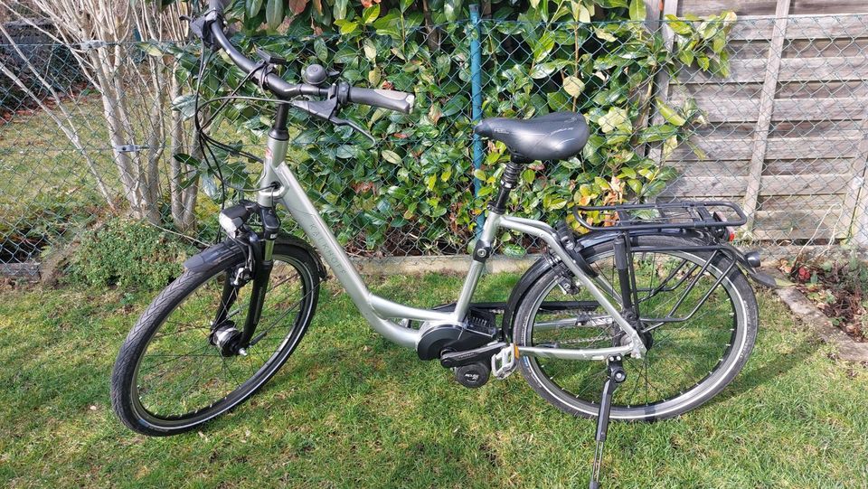 E-Bike Kalkhoff Agattu Damenrad 26 Zoll Rahmengröße S 46 in Emmering