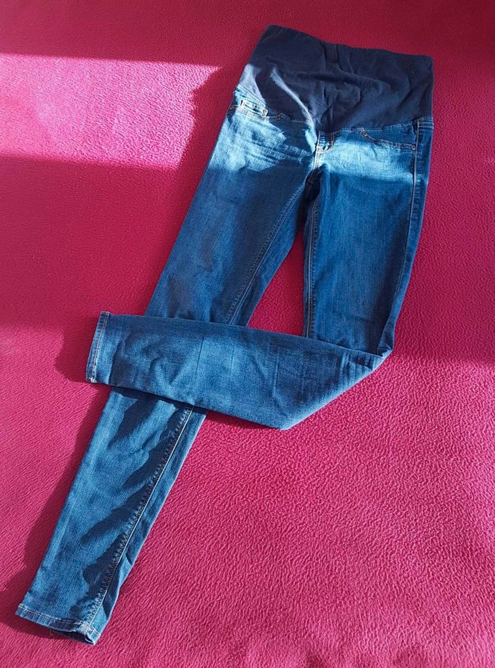 Umstandsjeans h&m Mama Gr 34/xs in Halle
