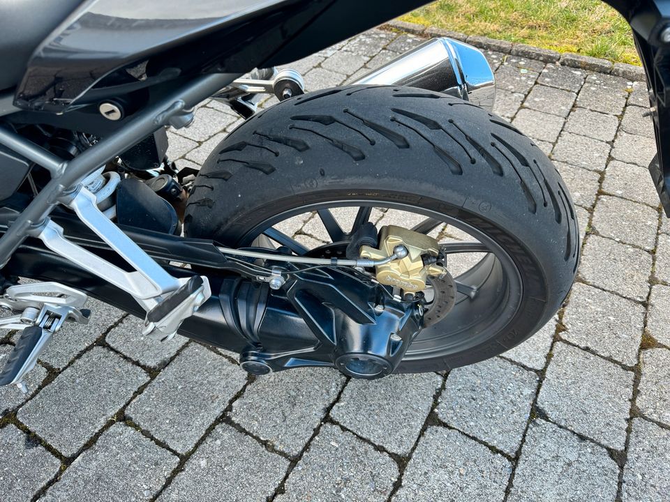 BMW R1200R LC 0A04 BJ2016 in Gerstetten