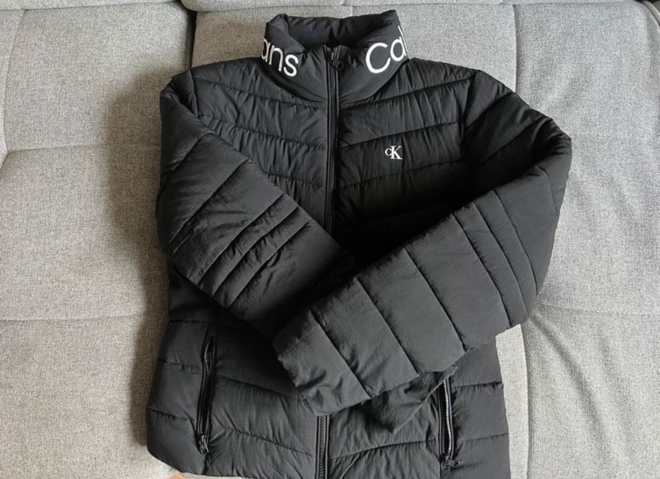 Calvin Klein Winterjacke in Barntrup