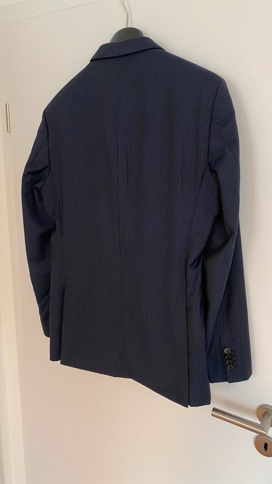 Hugo Boss Anzug dunkelblau Gr. 50, NP 479€ in Kalchreuth