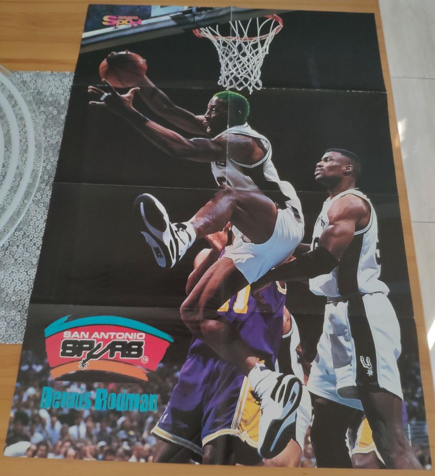 Verschiedene Basketball Poster alt & selten in Reiskirchen