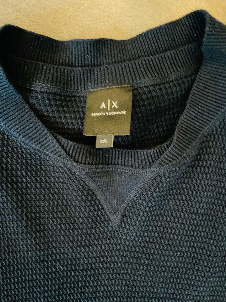 Armani Pullover original in Dunzweiler